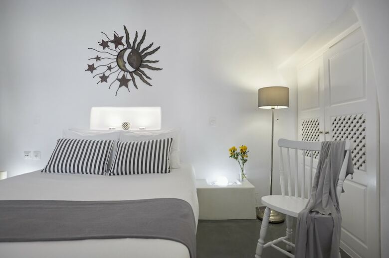 Villa Helianthus Suites