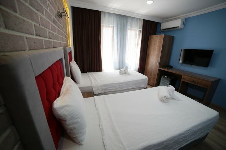 Hotel Taksim Park Suites