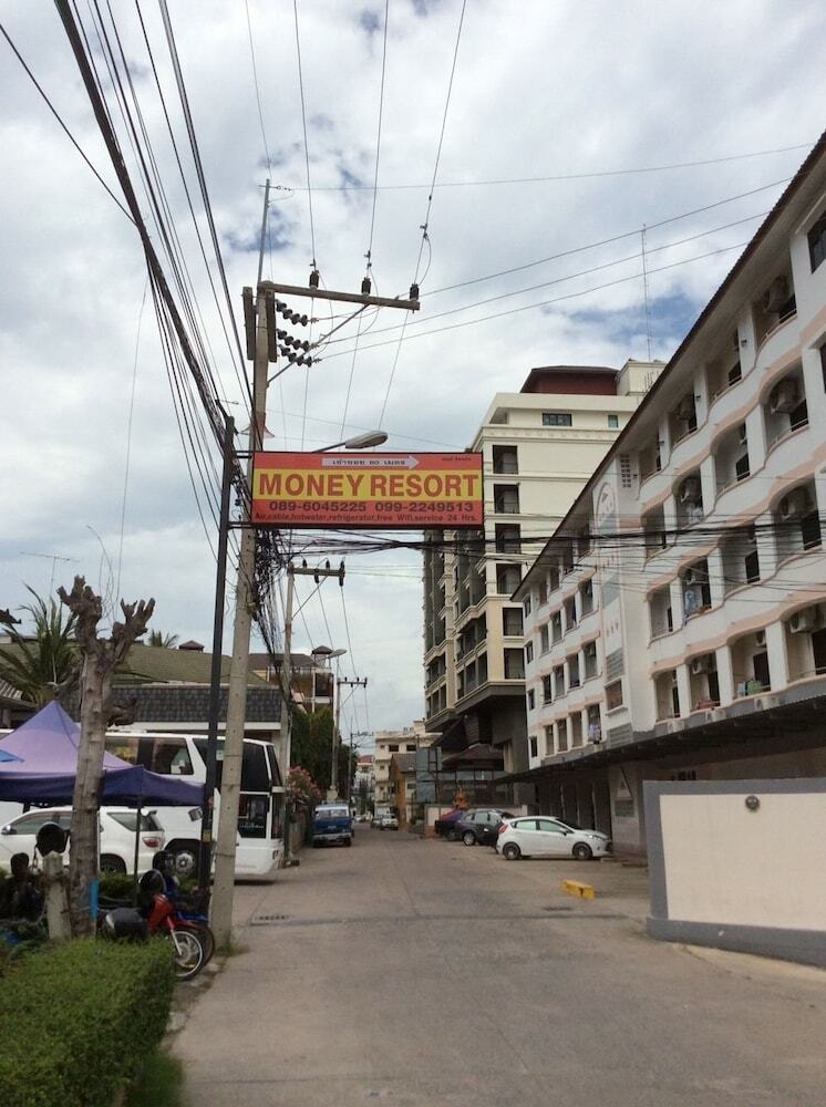 Hotel Money Resort