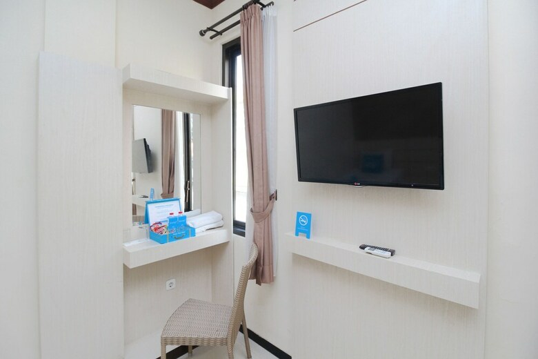 Hotel Airy Syariah Klojen Pasar Besar Square 124 Malang
