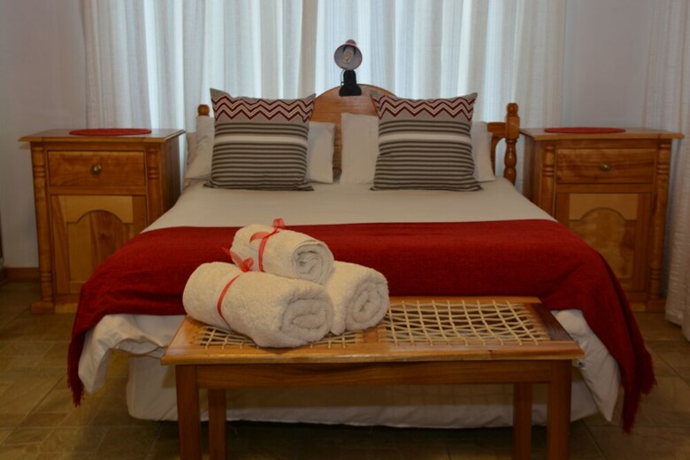 Hotel Blue Crane