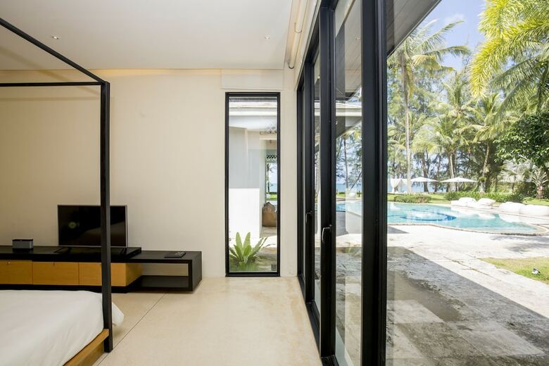 Hotel X2 Khao Lak Anda Mani Resort