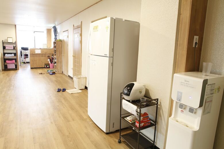 Hostal Baozen Guesthouse - Hostel
