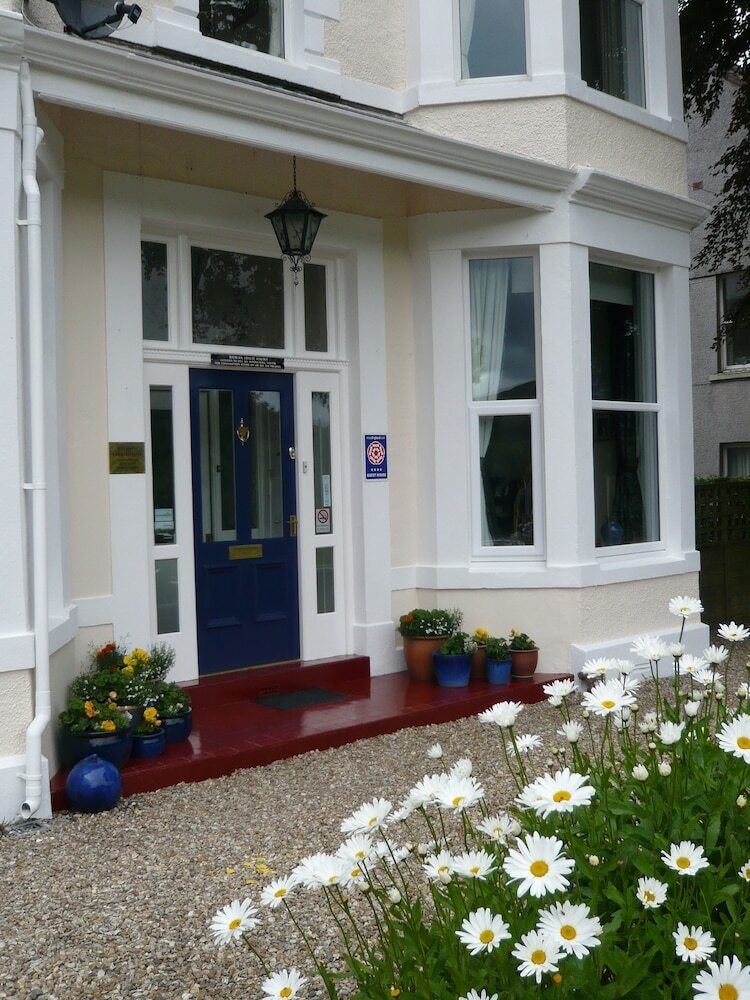 Hotel Link House