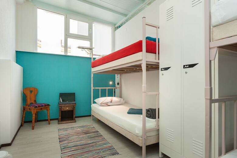 Hostal Roundabout Hostel - Hostel