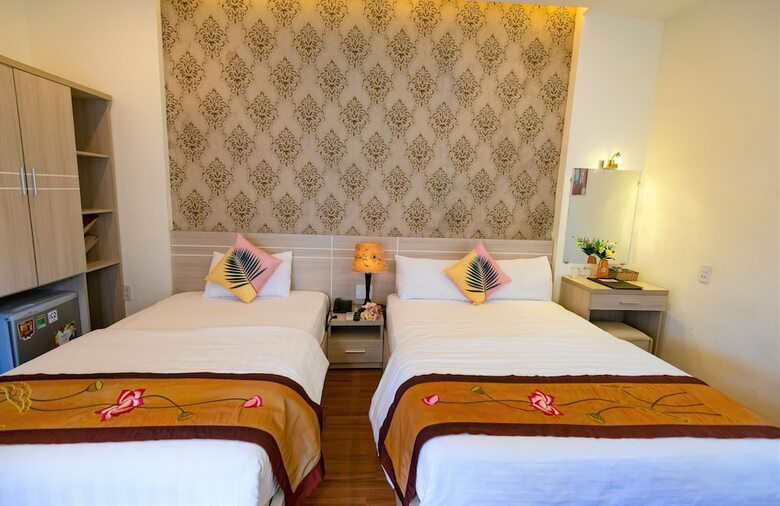 Flora Hotel Hue