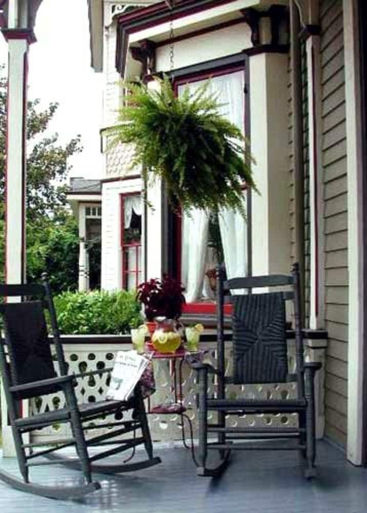 1888 Wensel House B&B