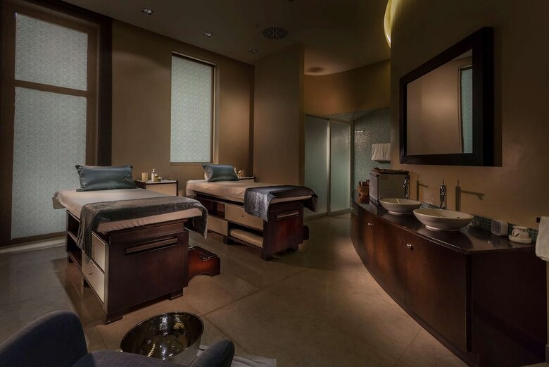 Radisson Blu Hotel & Convention Centre, Kigali