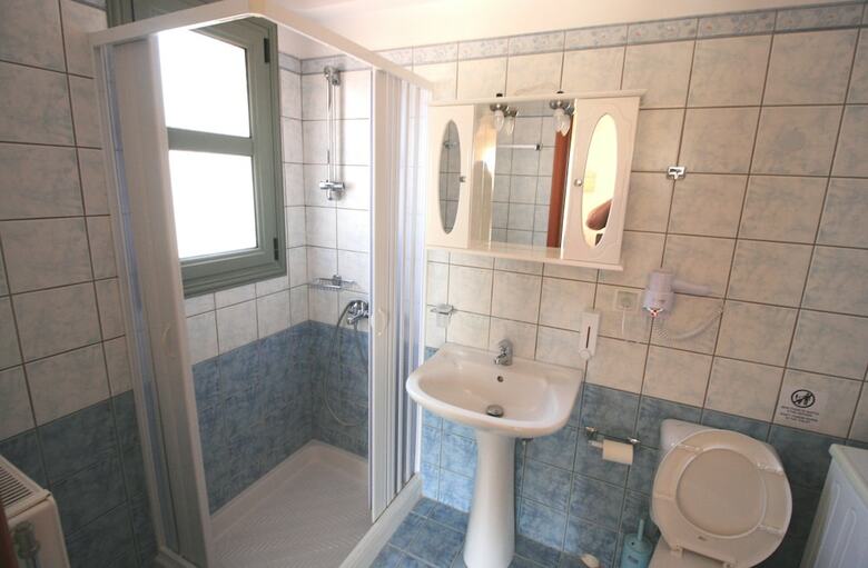 Lagoon View Apartments -adults Only