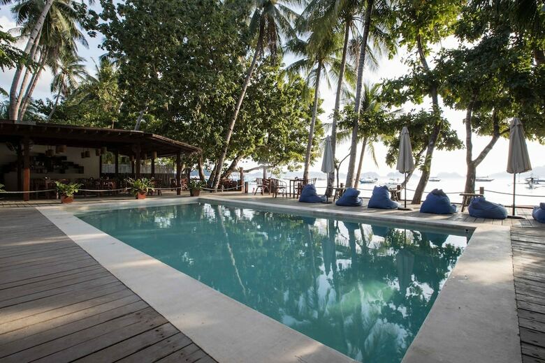 Bed & Breakfast Last Frontier Beach Resort - Adults Only