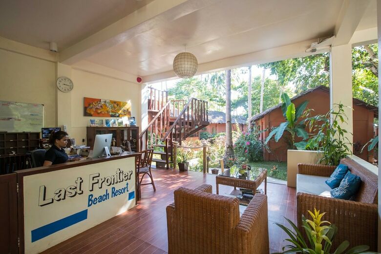 Bed & Breakfast Last Frontier Beach Resort - Adults Only