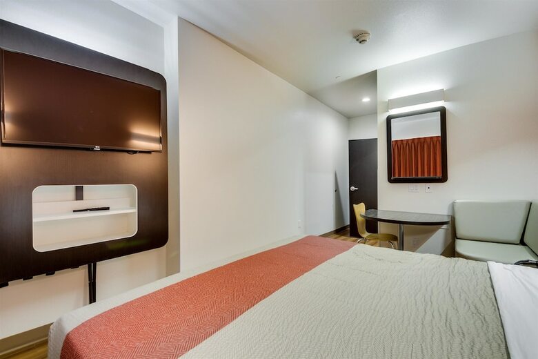 Hotel Motel 6 Catoosa Ok