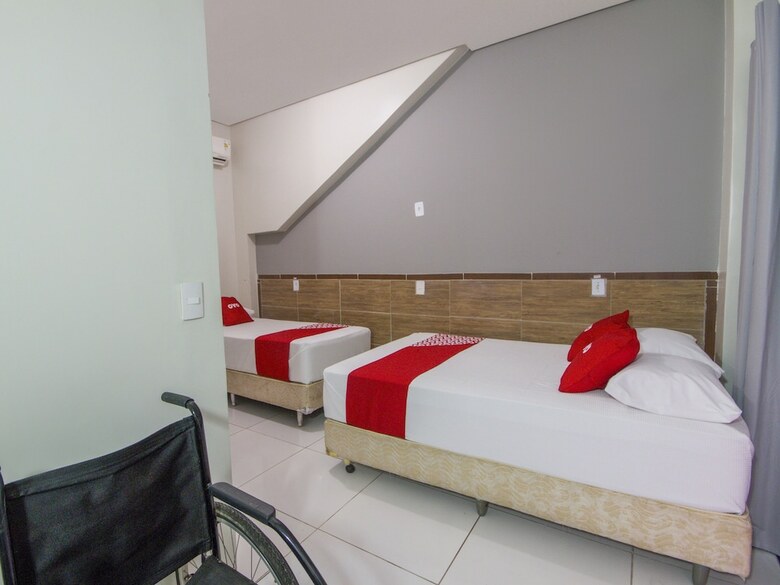 Oyo Colorado Palmas Hotel