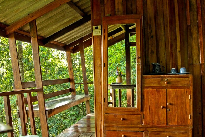 Hostal Chestnut Hill Eco Resort