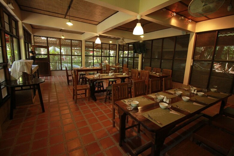 Hostal Chestnut Hill Eco Resort
