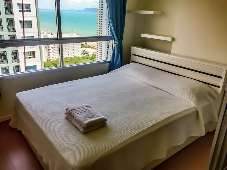 Lumpini Seaview Jomtien By Parikal