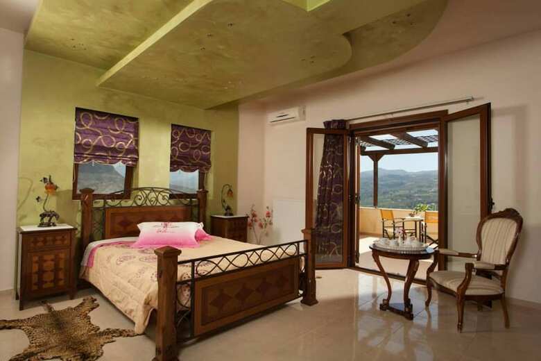 Louloudis Villa