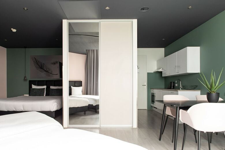 Hotel2stay