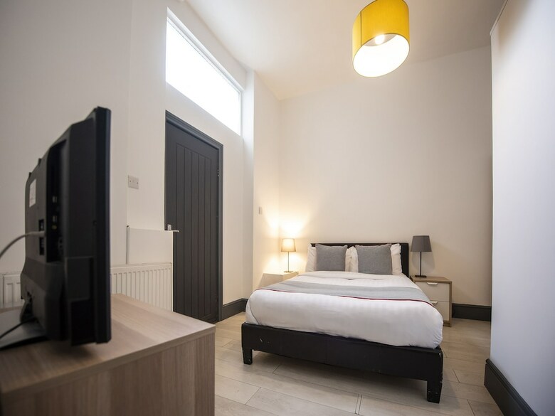 Hostal Oyo Camden Bnb