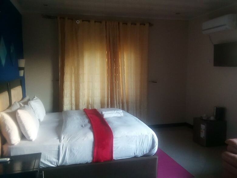 Posada Royal Olympia Lodges And Safaris