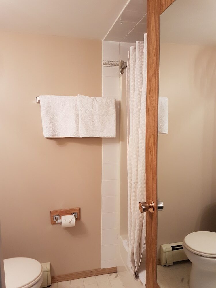 Garden Court Motel