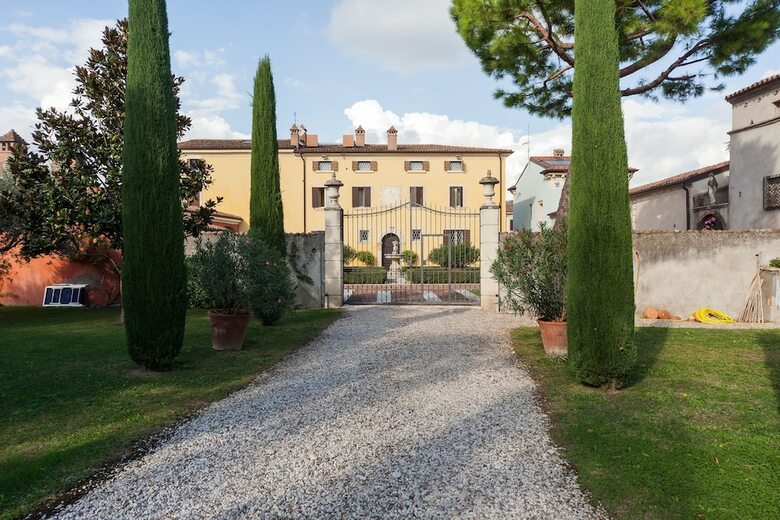 Talamo B&B From 1570