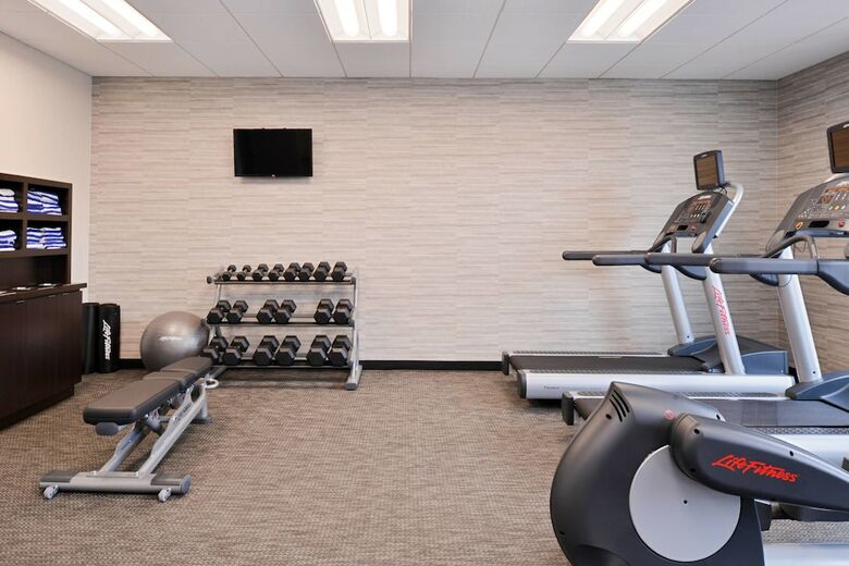 Hotel Courtyard By Marriott Toledo North