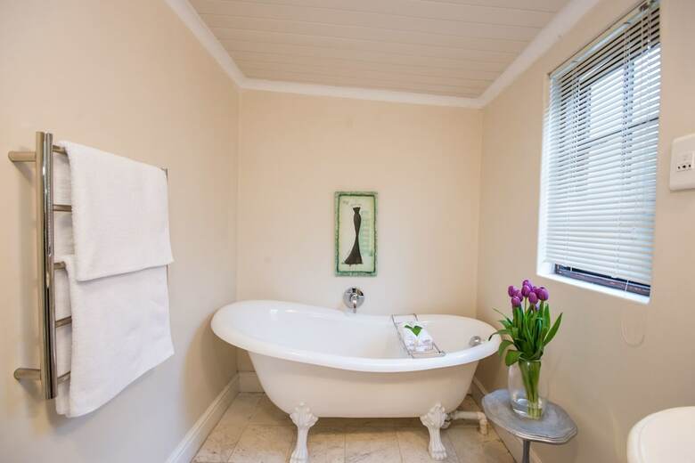 Bed & Breakfast Albarosa Guesthouse
