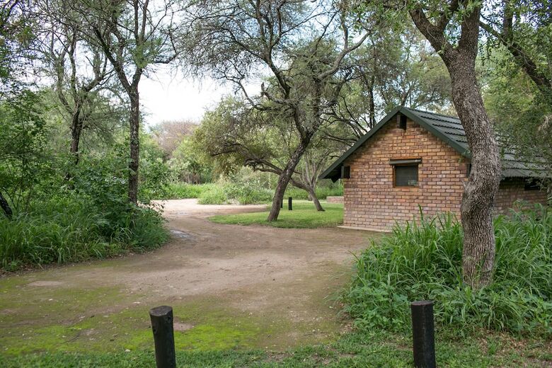 Woodlands Stop Over And Lodge