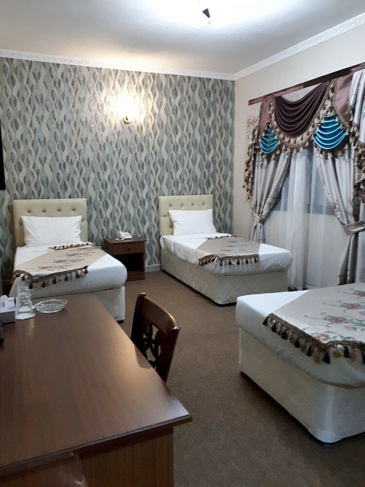 Royal Garden Hotel