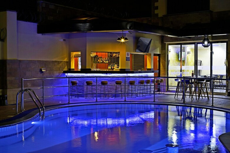 Aparthotel Gramo Suites