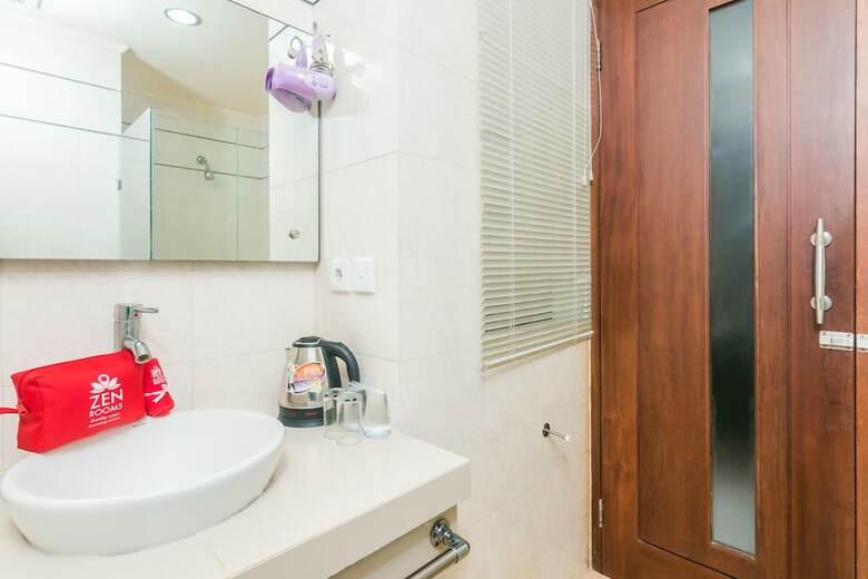 Hotel Zen Rooms Legian Poppies One