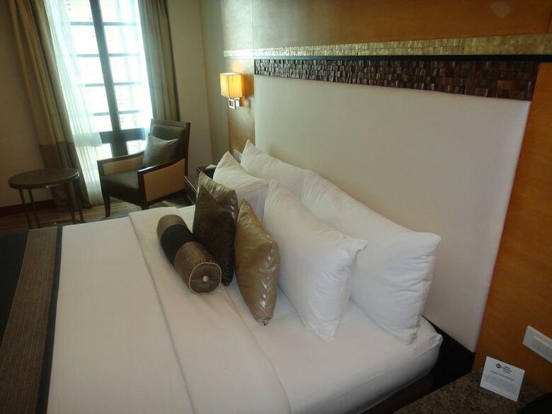 Best Western Plus The Ivywall Hotel