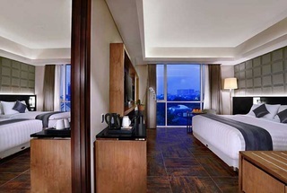 Aston Pasteur Hotel