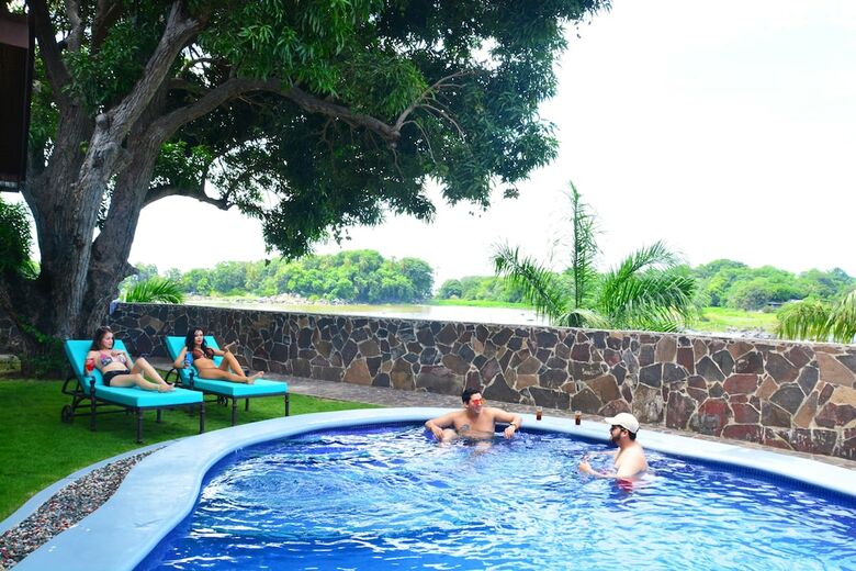 Hotel El Reith Lake Granada Nicaragua