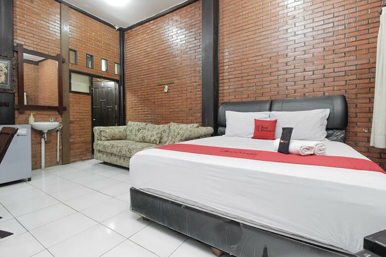 Hotel Reddoorz @ Cilandak Timur