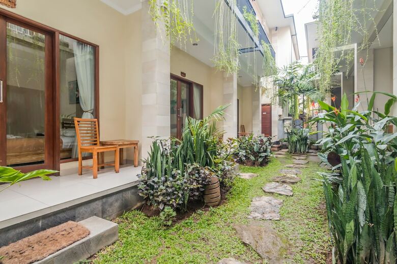 Hotel Zen Rooms Ubud Pengosekan 1