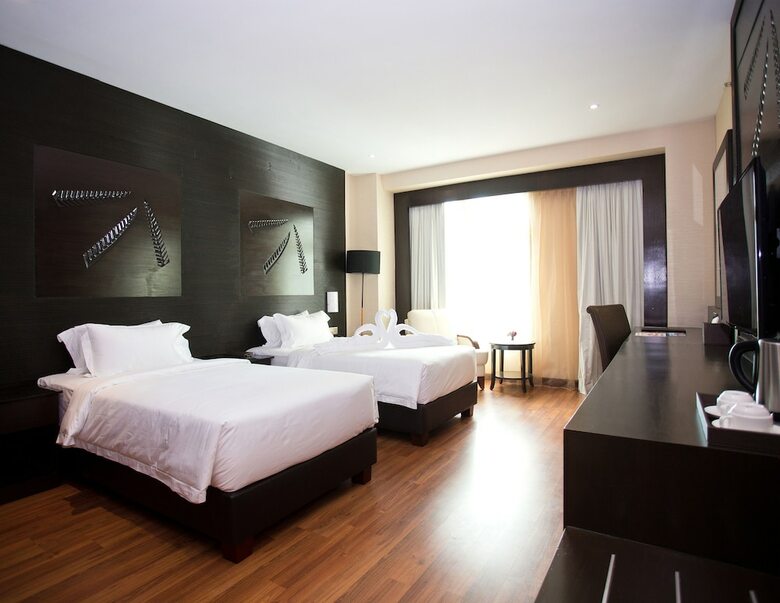 Vouk Hotel Suites
