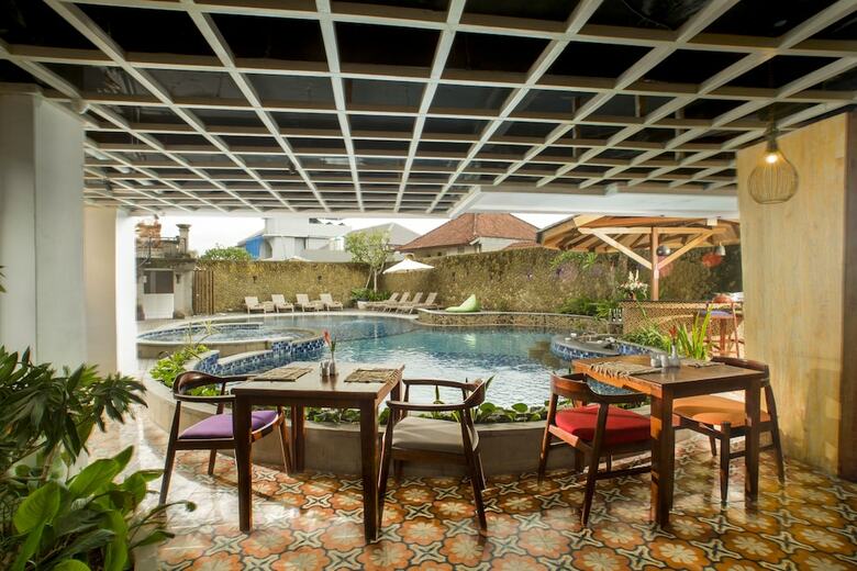 Signature Hotel Bali