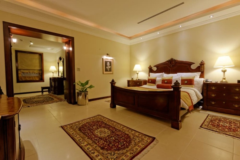 Faletti's Hotel