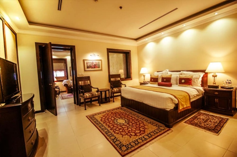 Faletti's Hotel