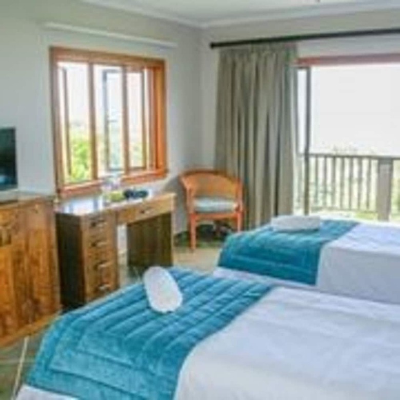 Bed & Breakfast Sugar Beach Resort