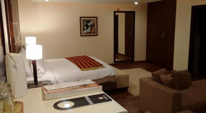 Serai Boutique Hotel