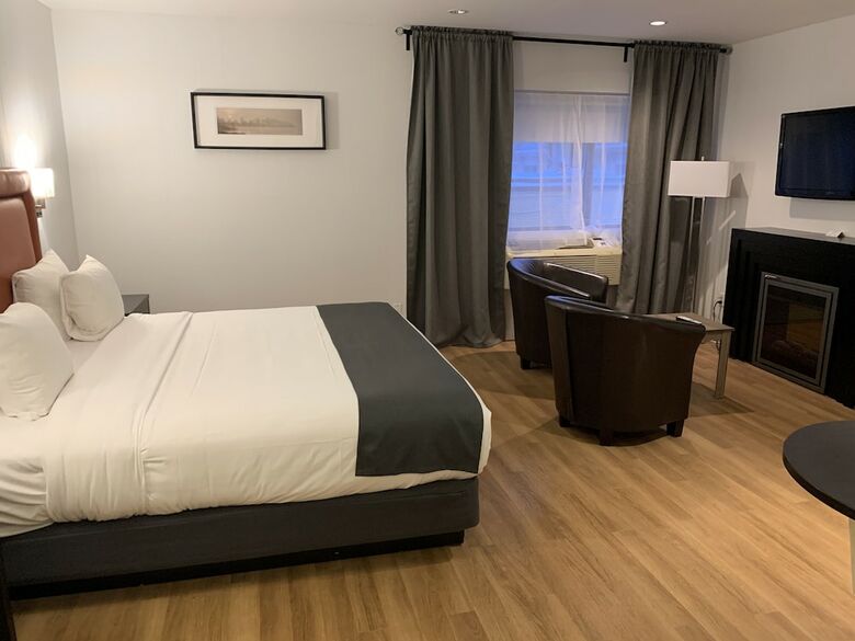 Hotel H�tel Newstar Montr�al