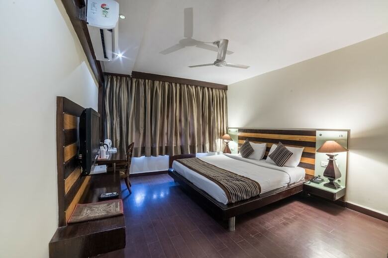 Hotel Residency Palace
