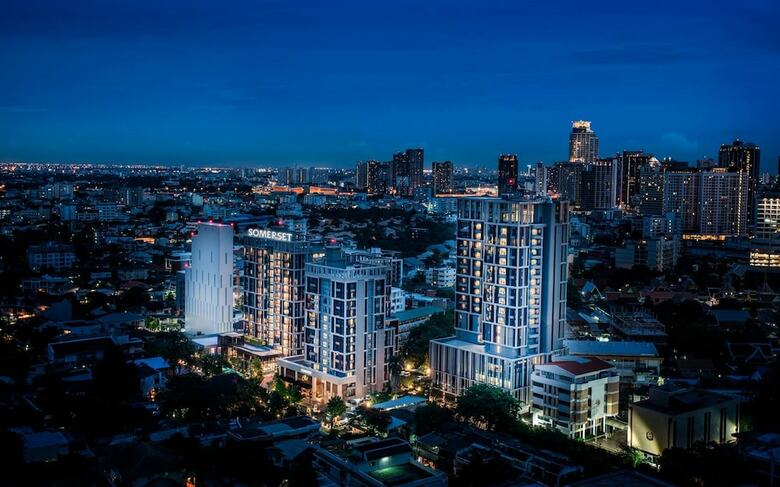 Hotel Somerset Ekamai Bangkok