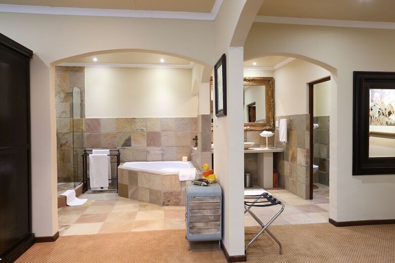 Hotel Shangri-la Manor - Adults Only