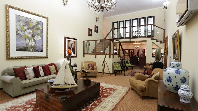 Hotel Shangri-la Manor - Adults Only