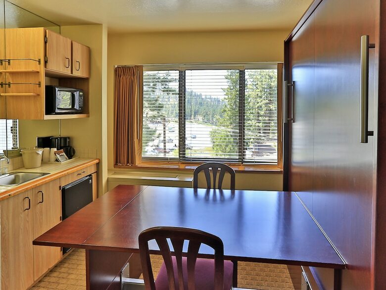 Hotel Tahoe Seasons Resort, A Vri Resort