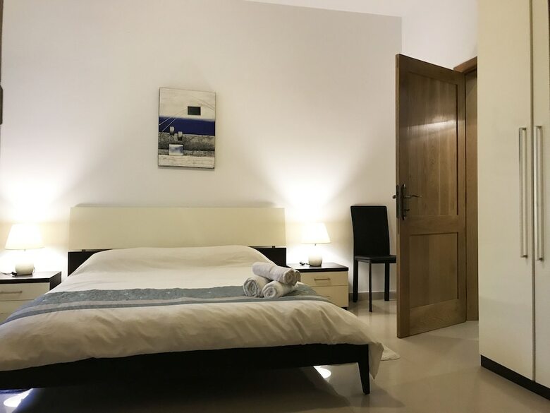 Hotel Marble Arch Home